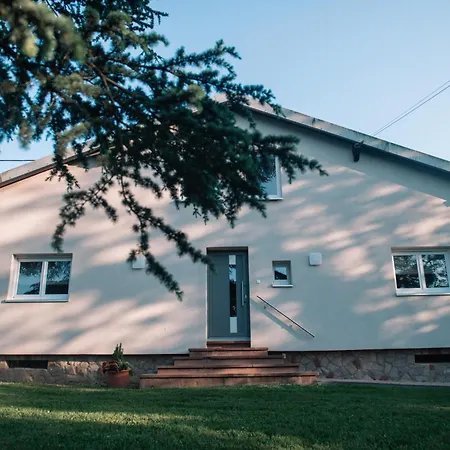 La Maison Du Cedre Casa de Férias *